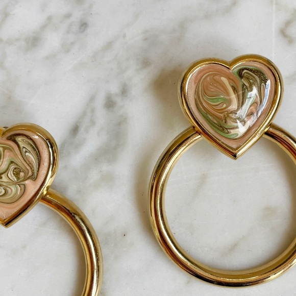 Vintage 80s Marbled Heart & Hoop Earrings - Picture 3 of 5